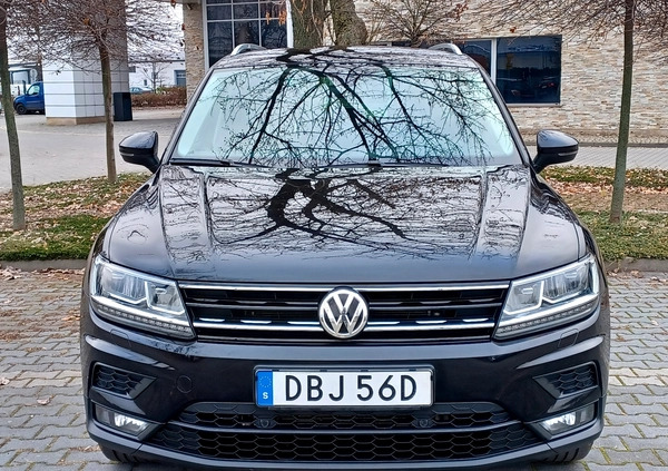 Volkswagen Tiguan cena 97900 przebieg: 153000, rok produkcji 2019 z Gołańcz małe 742